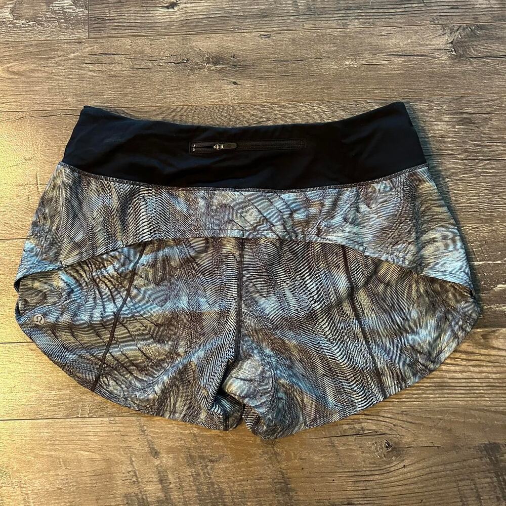 lululemon speed up shorts in black and grey